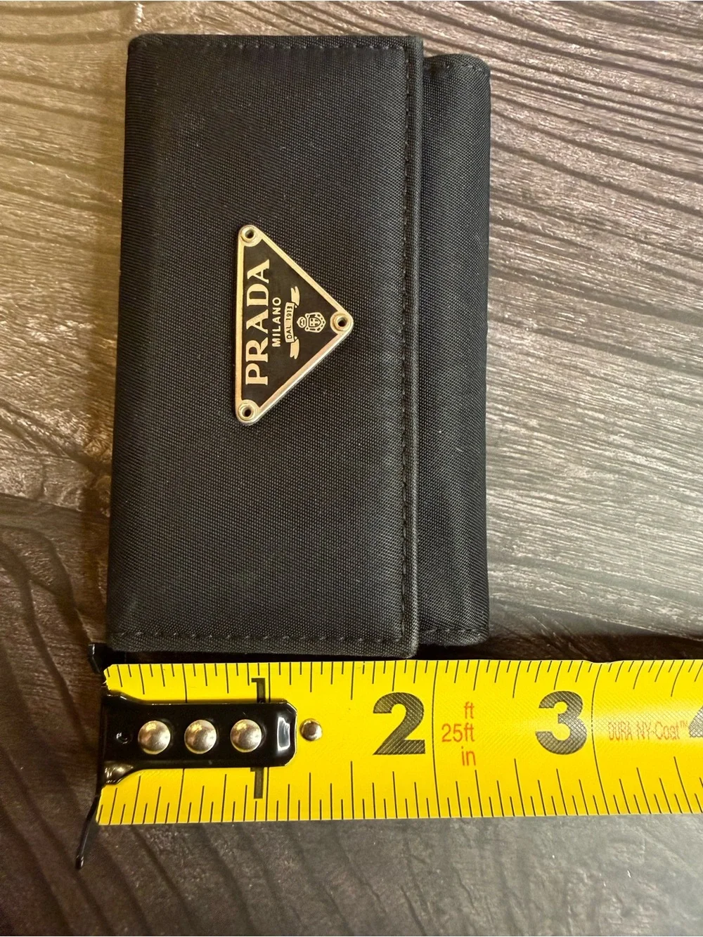 🖤 Prada Tessuto Nylon 6 Key Holder Black Vintage *Authenticated*